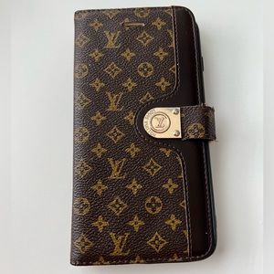 Authentic Louis Vuitton iPhone 7&8 plus Case Fold over Wallet